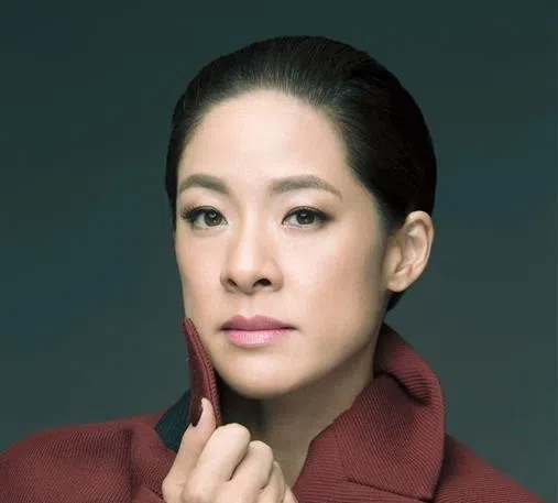 馮詠儀女士